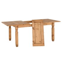 Central Wooden Extending Dining Table With 8 Oak Chairs