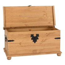 Central Wooden Blanket Box With 1 Door In Oak