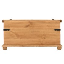 Central Wooden Blanket Box With 1 Door In Oak