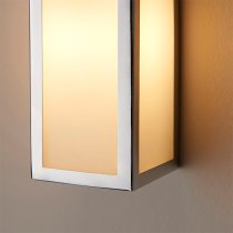 Newham Small Wall Light In Chrome With Frosted Glass Diffuser