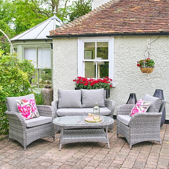 Meltan Outdoor Lounge Set With Coffee Table In Pebble Grey