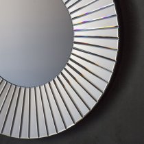 Fairfax Round Portrait Wall Mirror In Silver Wooden Frame